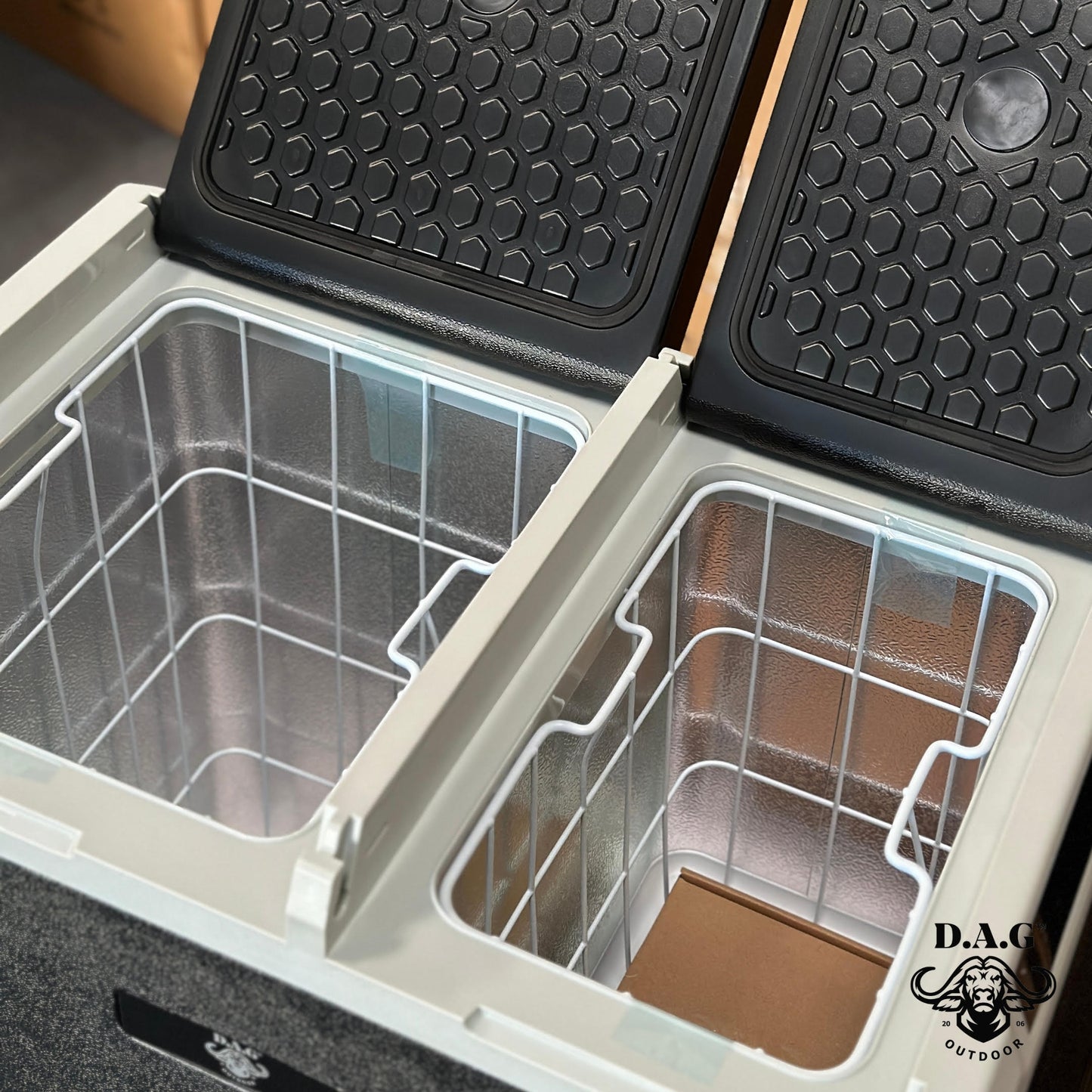 D.A.G | 75L Double Door Fridge