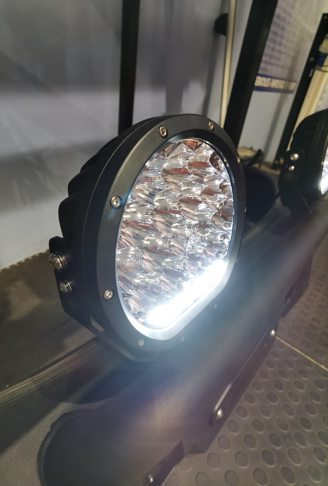 D.A.G | 7'Spotlights Incorporated Daytime Running Light