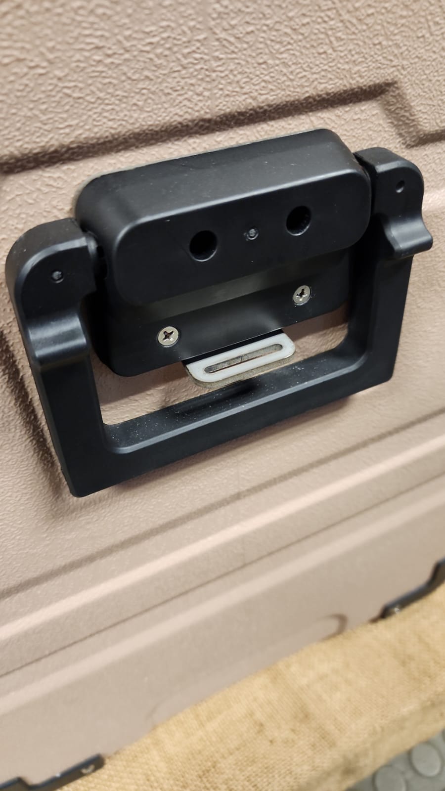 D.A.G | Fridge Tie Down Brackets